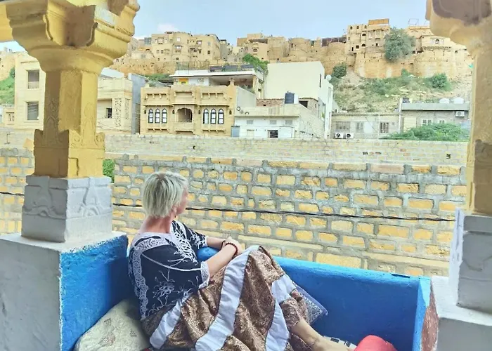 Mirvana Guest House & Camel Safari