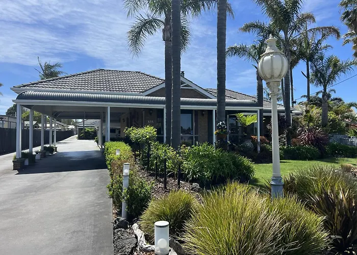 Coastal Waters Motor Inn