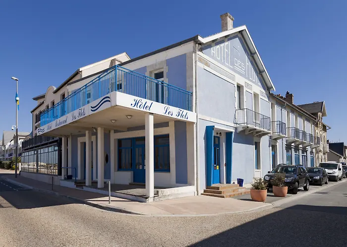 Les Flots - Hotel Et Restaurant Face A L'Ocean - Chatelaillon-Plage