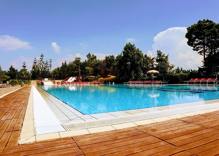Happy Camp Mobile Homes In Camping Village Paestum