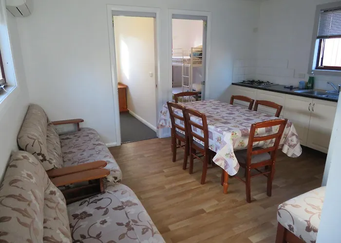 Latrobe Mersey River Cabin And Caravan Park