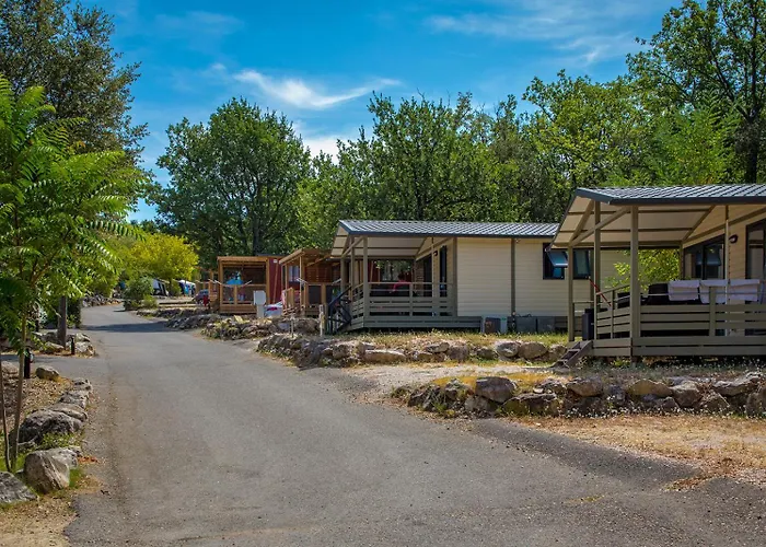 Camping La Pinede