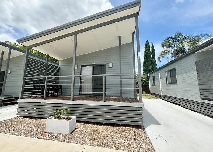 Heatherbrae Holiday Village