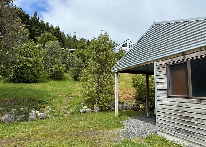 Freestone Off-Grid Cabin