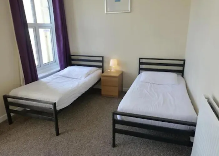 Esplanade Hotel - Clacton On Sea, Beachfront Hotel By Oyo