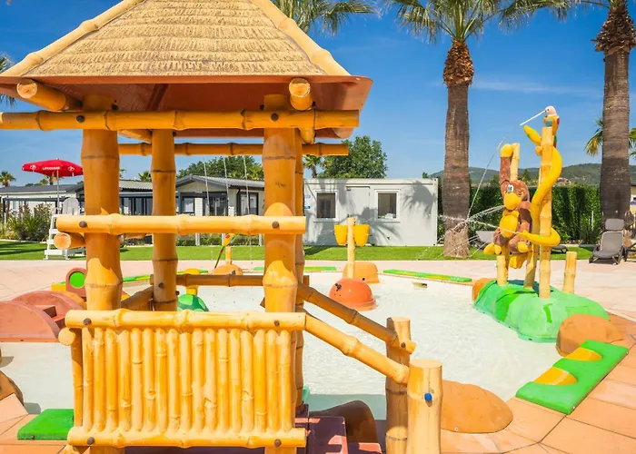 Holiday Marina Resort