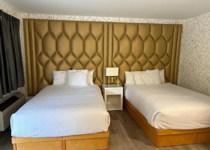 Hotel Civilia Lakeside By Civilia Golf Retreat