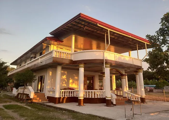 Seven Waves Beachfront Residence - La Union