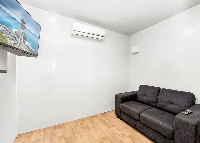 Heatherbrae Holiday Village