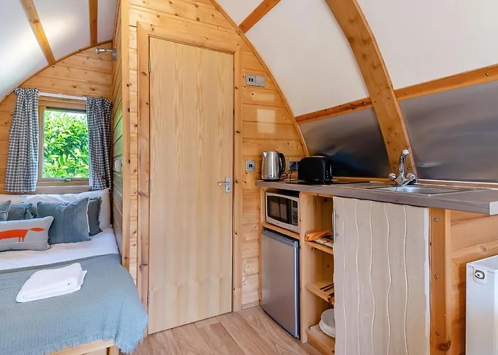 1 Bed In Northrepps Oc-F32551