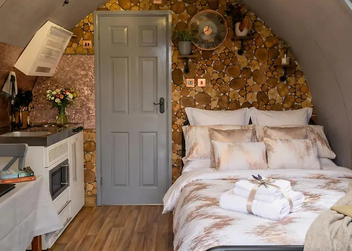 Caplor Glamping & Lodges