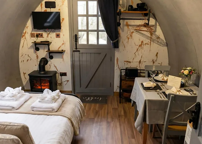 Caplor Glamping & Lodges