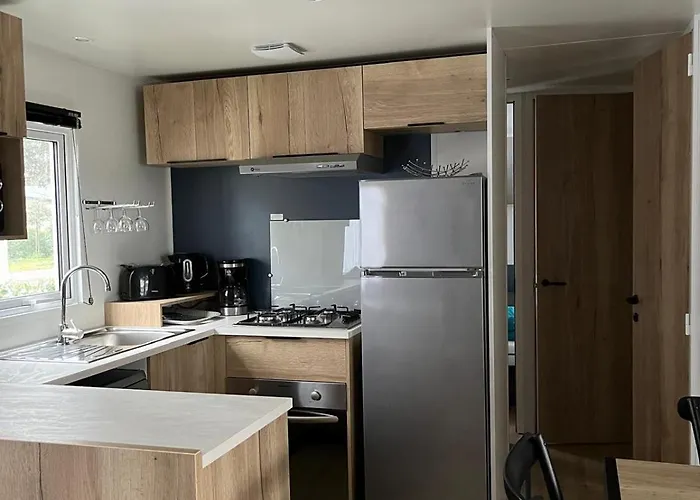 Mh 479 3 Chambres Et 2 Salles De Bain Dans Camping 4 Etoiles