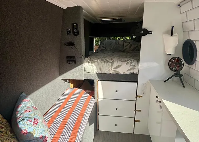 Vw Crafter - Wendy - Off-Grid-Sleeps 3 - Beach Ready