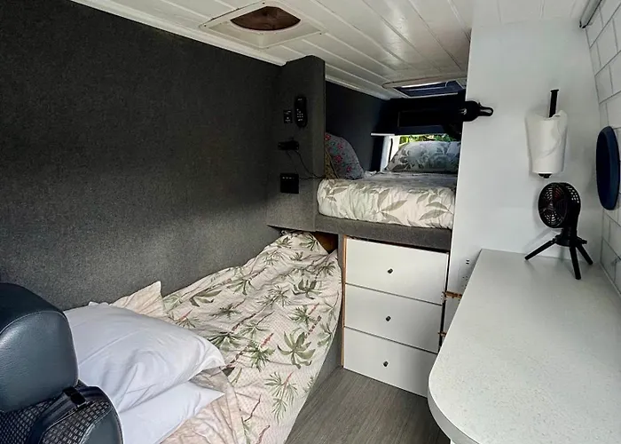 Vw Crafter - Wendy - Off-Grid-Sleeps 3 - Beach Ready