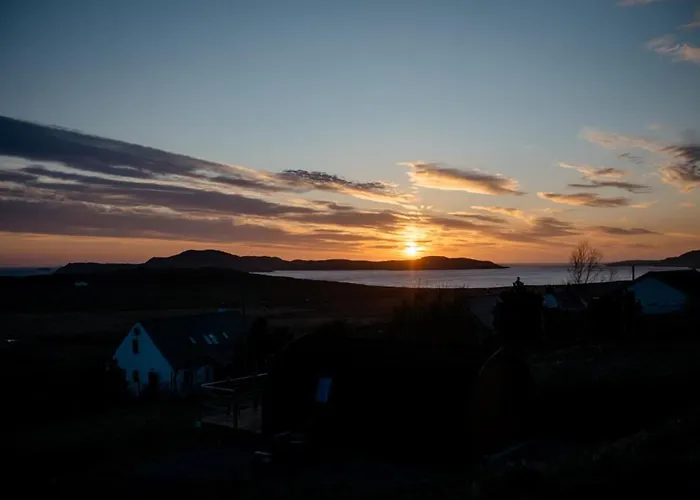 The Sleepy Crofter Glamping - Achiltibuie