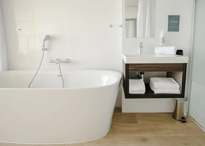 Le Nautica Hotel