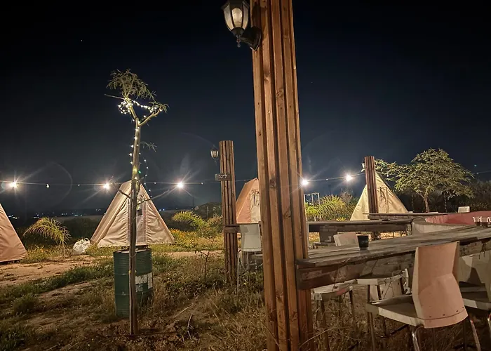 חאן הכנסת אורחים B"H Village שומר שבת