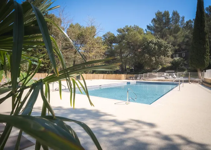 Camping De La Vallee Heureuse
