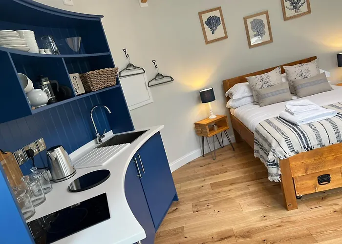 East Thorne Glamping