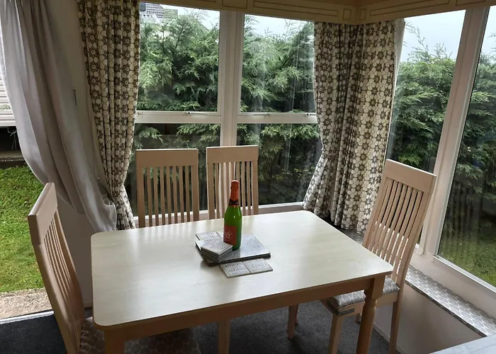 11 Oaklands
