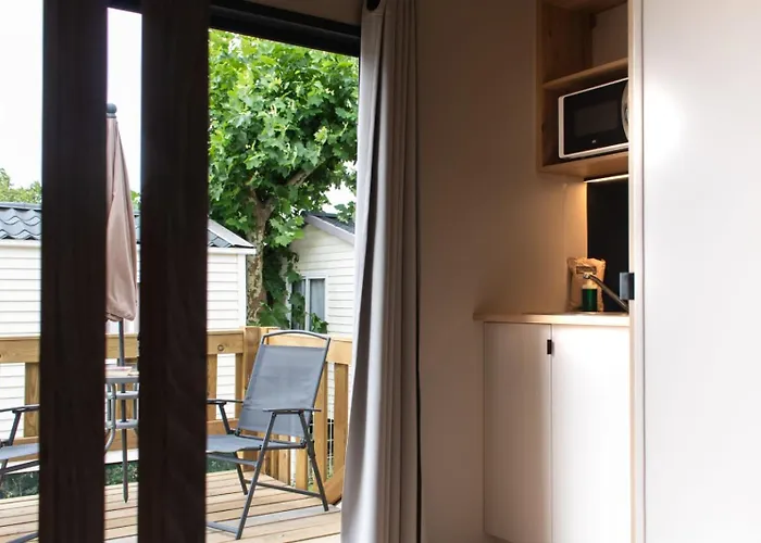 Santillana Bungalow & Glamping Resort