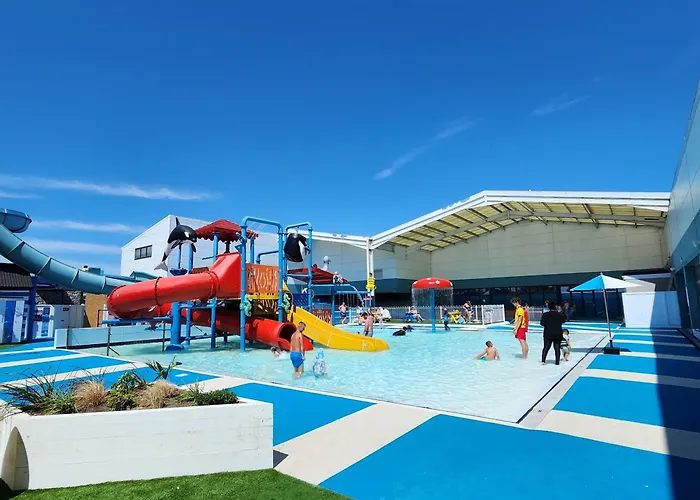 Spacious Accomodation Unity Beach Sleeps 6 Centrally Located Pet Friendly Pets Stay Free