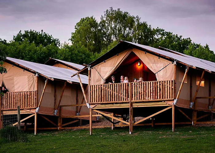 Skanes Djurpark - Wild Lodge
