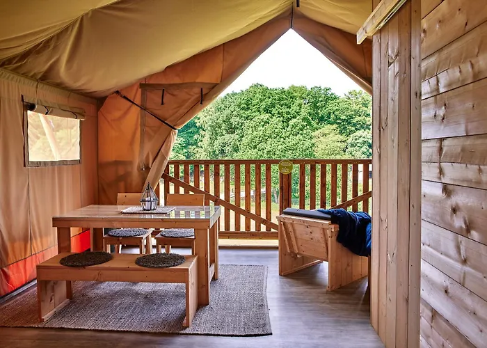 Skanes Djurpark - Wild Lodge
