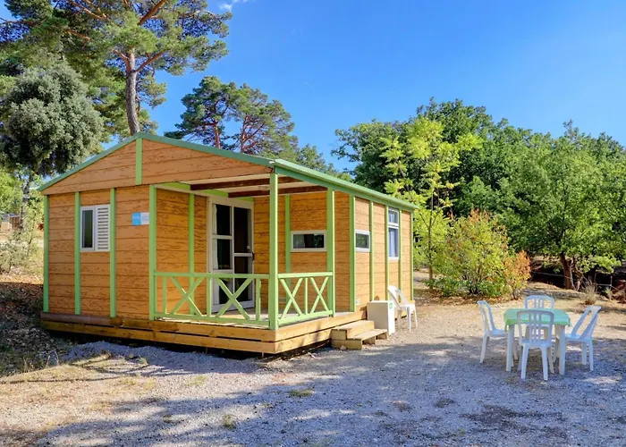 Camping Ushuaia Villages Le Lavandin