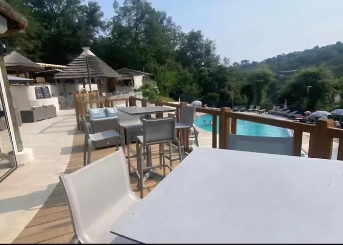 Camping Cagne Sur Mer