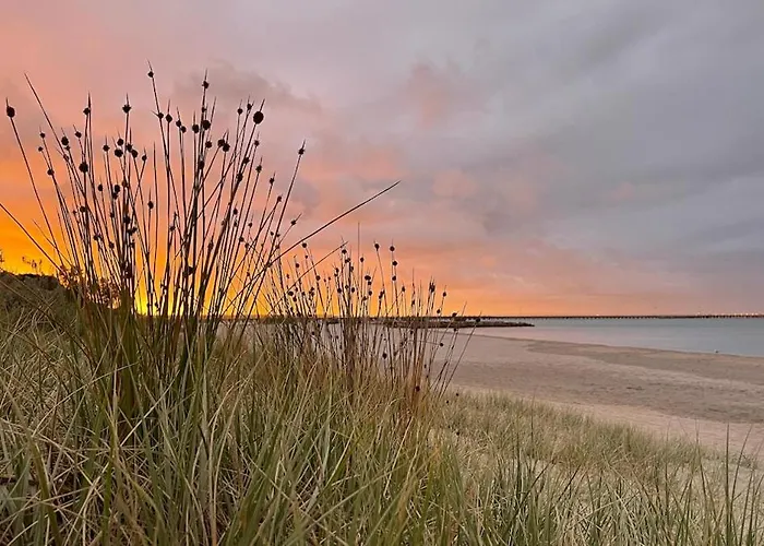 Australian Retro Beach Stay
