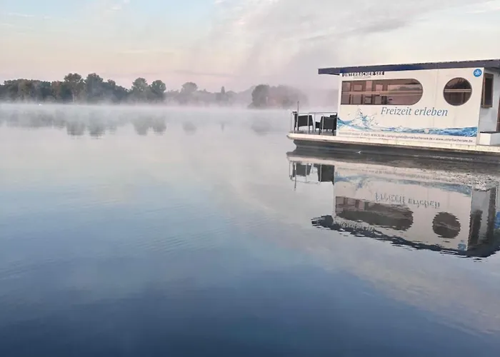 Hausboot Auf Dem Unterbacher See