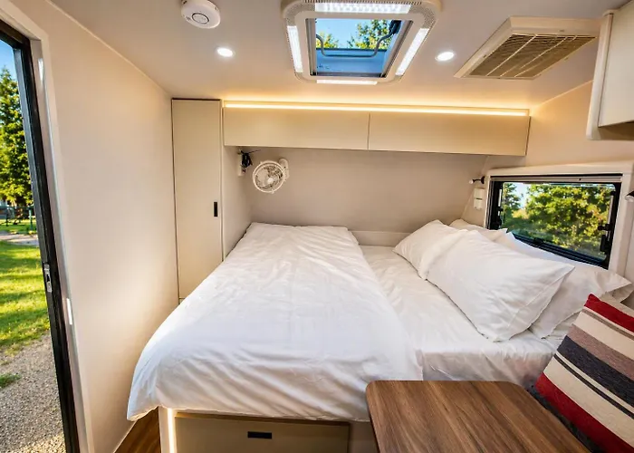 Luxury Caravan On Hastings River
