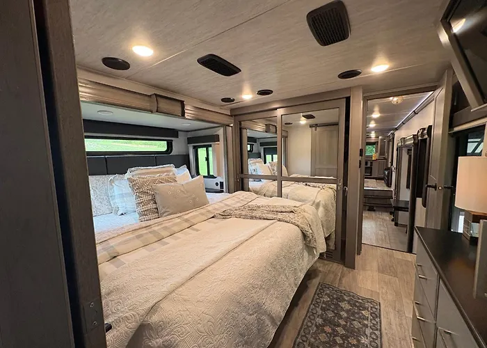 Old Stone Farm Luxtury Glamping