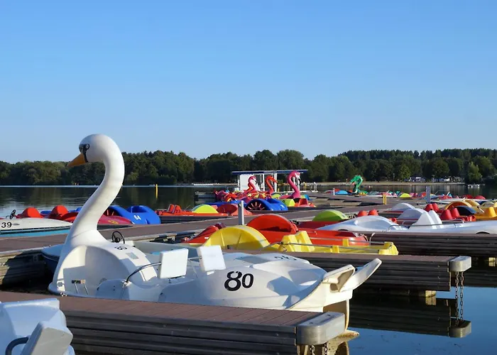 Hausboot Auf Dem Unterbacher See