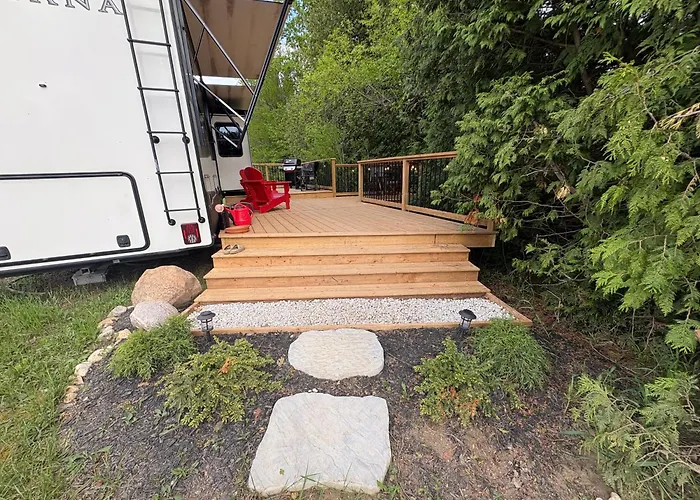 Old Stone Farm Luxtury Glamping