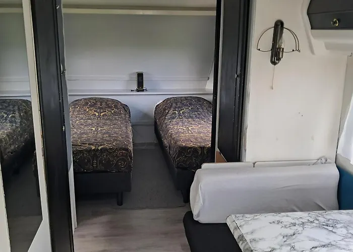Retro Caravan Met Prive-Sanitair