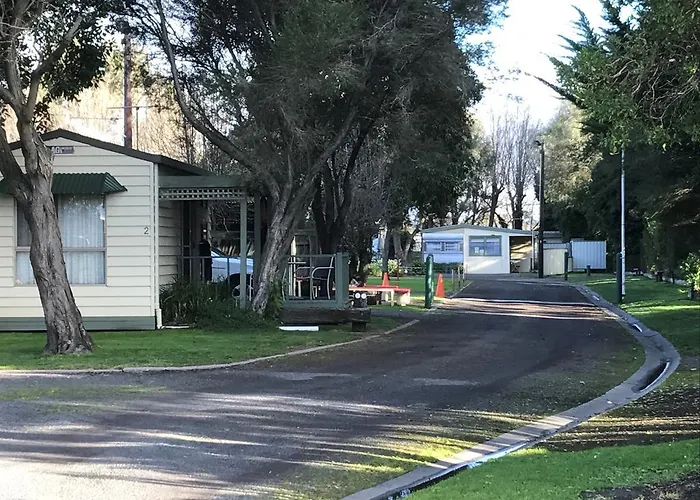 Pinewood Caravan Park