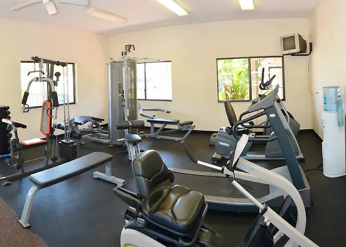 Fort Myers Beach Resort Two-Bedroom Park Model 4 Harlem Heights