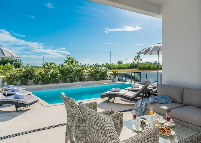 Villa Ana,Luxury Wellness Villa With Heated Pool And Jacuzzi