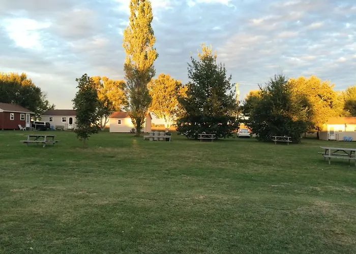 Rachel'S Motel And Cottages