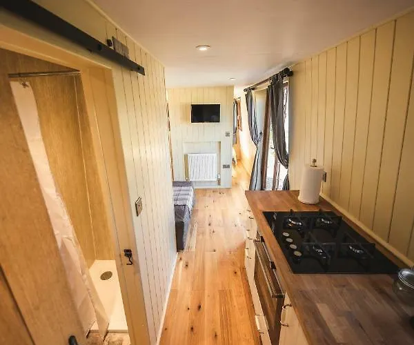 Avon Riverside Glamping