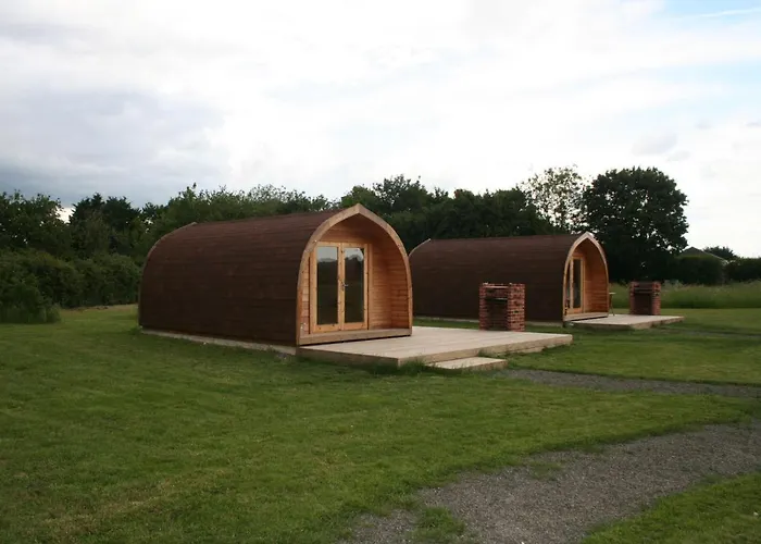 Glamping At Spire View Meadow