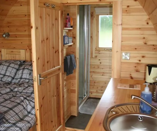 Glamping At Spire View Meadow