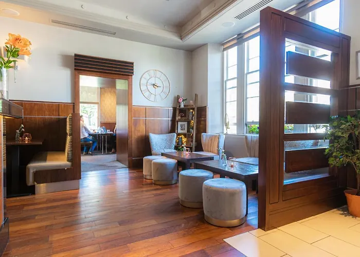 Fletcher'S Restaurant Bar & Rooms
